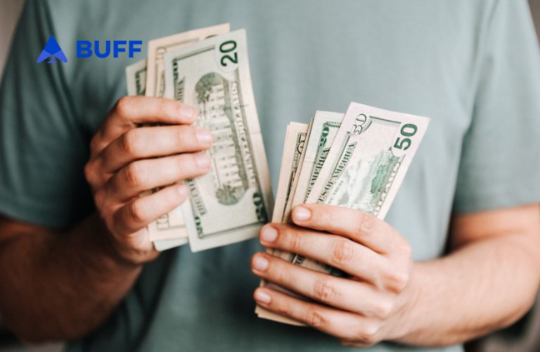 B-Funding trả lãi hàng tháng, còn Tích Lũy nhận lãi cuối kỳ